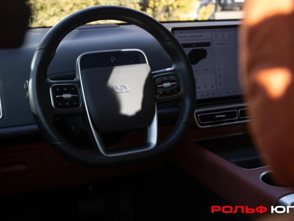 Li Auto (Lixiang) L7 I с пробегом 2023 года, цена 6 198 000 рублей, 941 км, внедорожник, Автокод Объявления