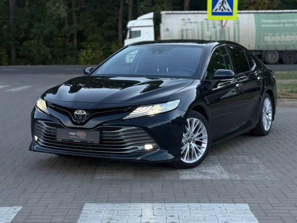 Toyota Camry VIII (XV70)