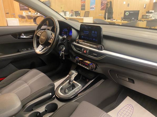 Kia Cerato IV Рестайлинг с пробегом 2021 года, цена 2 048 000 рублей, 70000 км, седан, Автокод Объявления