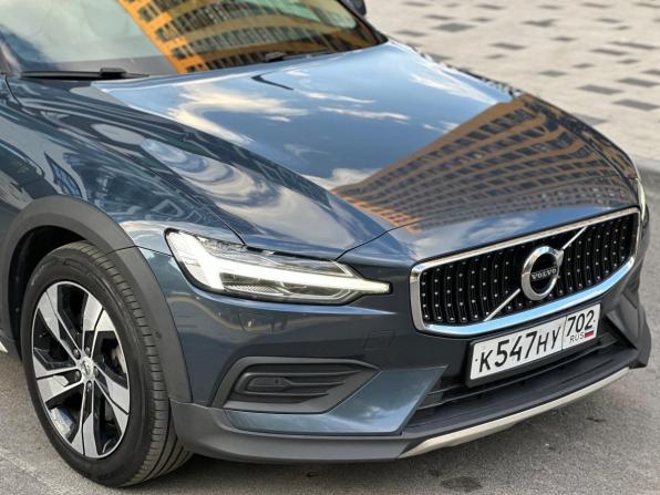 Volvo V60 Cross Country II с пробегом 2021 года, цена 3 290 000 рублей, 163159 км, универсал, Автокод Объявления