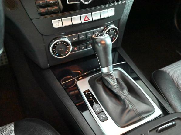 Mercedes-Benz C-Класс III (W204) Рестайлинг с пробегом 2012 года, цена 1 750 000 рублей, 146122 км, седан, Автокод Объявления