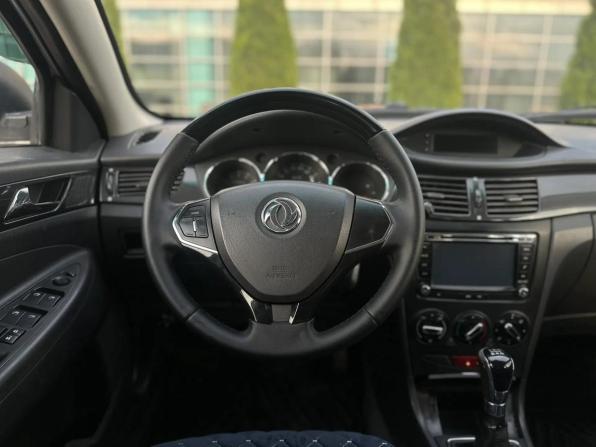 Dongfeng H30 Cross с пробегом 2015 года, цена 535 000 рублей, 134300 км, хэтчбек, Автокод Объявления