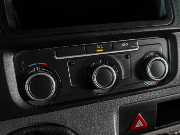 Volkswagen Transporter T5 Рестайлинг с пробегом 2014 года, цена 1 489 000 рублей, 354244 км, фургон, Автокод Объявления