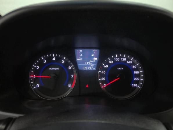 Hyundai Solaris I Рестайлинг с пробегом 2014 года, цена 650 000 рублей, 139100 км, седан, Автокод Объявления