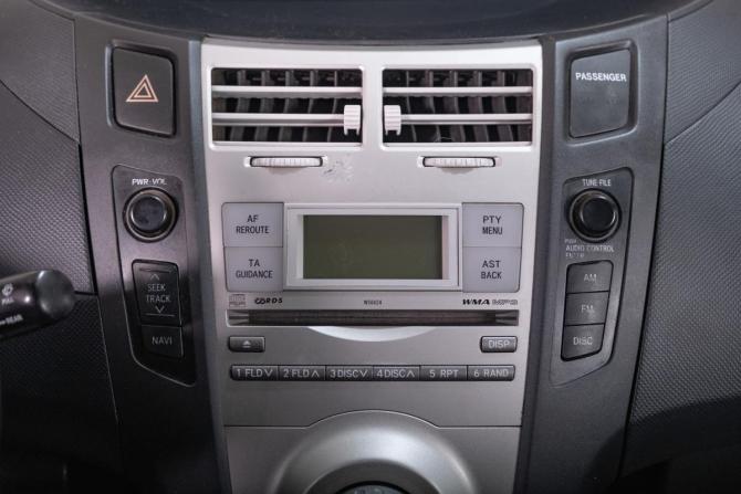 Toyota Yaris II с пробегом 2006 года, цена 529 000 рублей, 168000 км, хэтчбек, Автокод Объявления