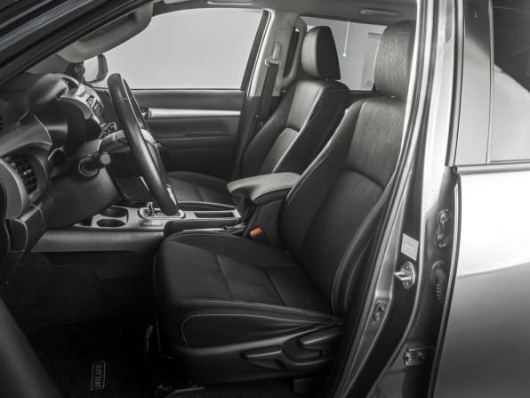 Toyota Hilux VIII с пробегом 2020 года, цена 3 999 000 рублей, 159453 км, offers.body_type.unknown, Автокод Объявления