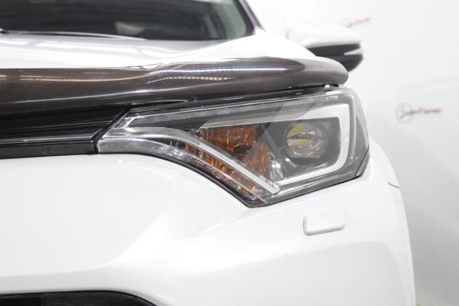 Toyota RAV4 IV (XA40) Рестайлинг с пробегом 2018 года, цена 2 650 000 рублей, 61239 км, внедорожник, Автокод Объявления
