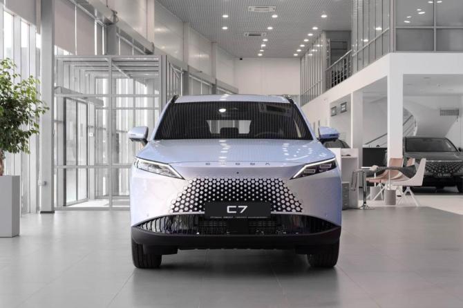Новый Omoda C7 2026 года, цена 3 299 000 рублей, внедорожник, Автокод Объявления