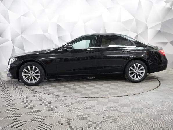 Mercedes-Benz E-Класс V (W213 S213 C238) с пробегом 2019 года, цена 2 890 000 рублей, 152008 км, седан, Автокод Объявления