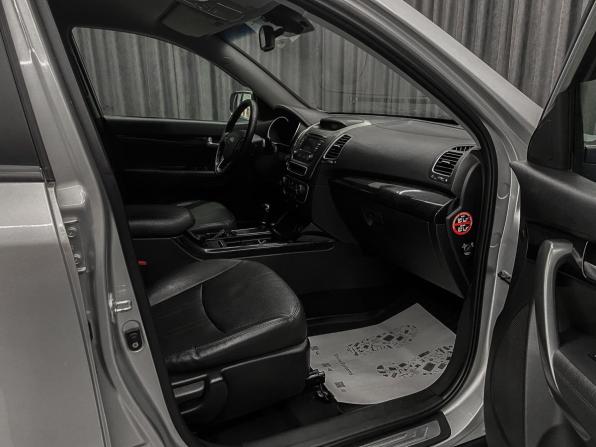 Kia Sorento II Рестайлинг с пробегом 2014 года, цена 1 665 000 рублей, 200000 км, внедорожник, Автокод Объявления