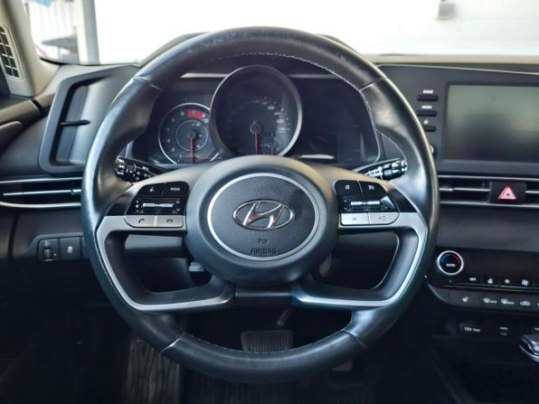 Hyundai Elantra VII (CN7) с пробегом 2021 года, цена 1 999 000 рублей, 125000 км, седан, Автокод Объявления