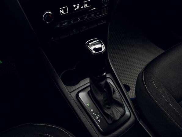 Skoda Rapid I Рестайлинг с пробегом 2017 года, цена 1 290 000 рублей, 172055 км, лифтбек, Автокод Объявления