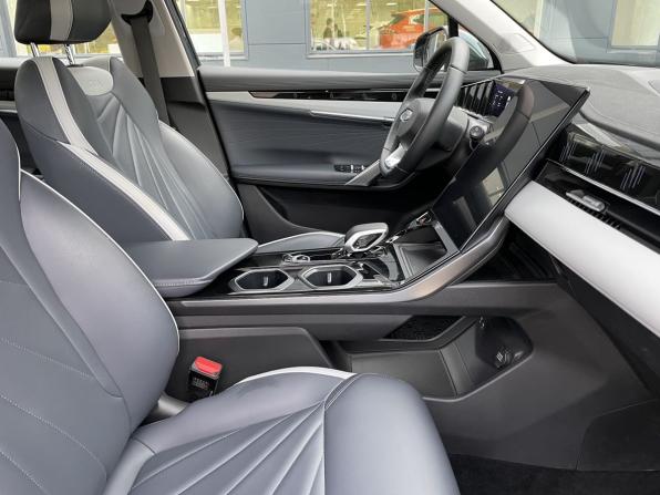 Geely Atlas II с пробегом 2024 года, цена 3 050 000 рублей, 31500 км, внедорожник, Автокод Объявления
