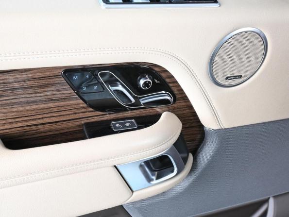 Land Rover Range Rover IV Рестайлинг с пробегом 2018 года, цена 6 999 000 рублей, 63443 км, внедорожник, Автокод Объявления