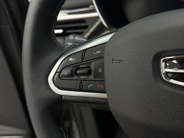 Geely Atlas Pro с пробегом 2024 года, цена 2 500 000 рублей, 11587 км, внедорожник, Автокод Объявления