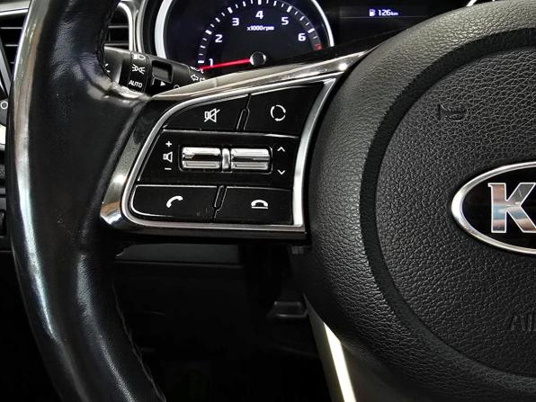 Kia Ceed III с пробегом 2018 года, цена 1 635 000 рублей, 160000 км, хэтчбек, Автокод Объявления