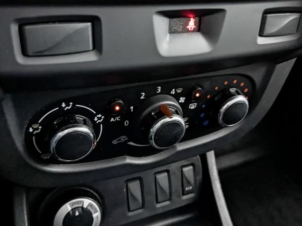 Renault Duster I Рестайлинг с пробегом 2018 года, цена 1 080 000 рублей, 164438 км, внедорожник, Автокод Объявления