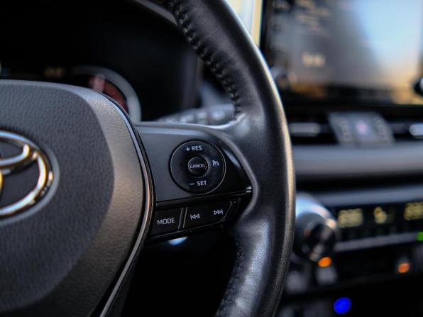 Toyota RAV4 V (XA50) с пробегом 2021 года, цена 2 969 000 рублей, 85899 км, внедорожник, Автокод Объявления