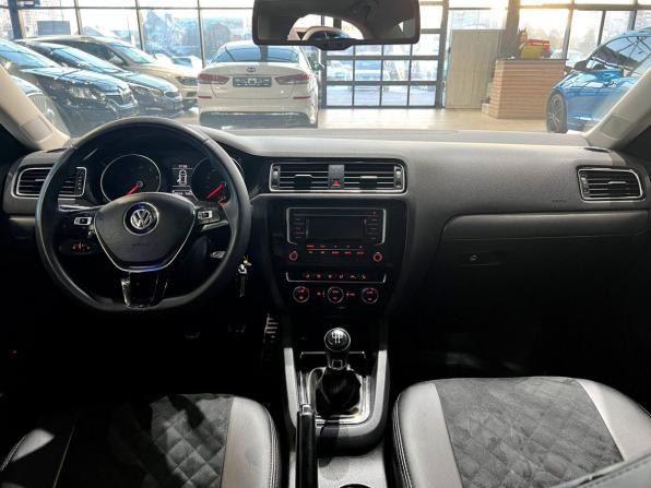 Volkswagen Jetta VI Рестайлинг с пробегом 2016 года, цена 1 090 000 рублей, 249000 км, седан, Автокод Объявления