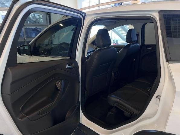 Ford Kuga II Рестайлинг с пробегом 2018 года, цена 1 795 000 рублей, 131214 км, внедорожник, Автокод Объявления