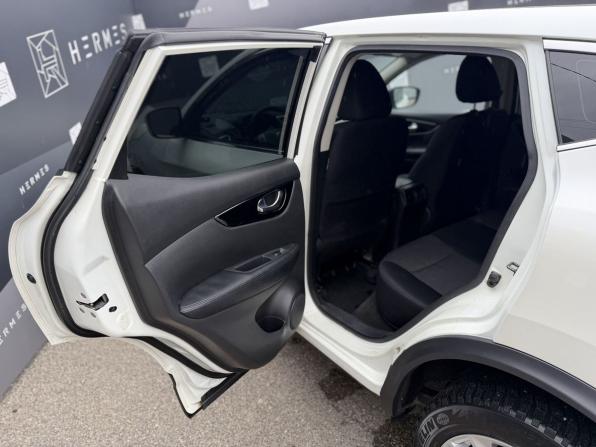 Nissan Qashqai II с пробегом 2018 года, цена 1 589 000 рублей, 117238 км, внедорожник, Автокод Объявления