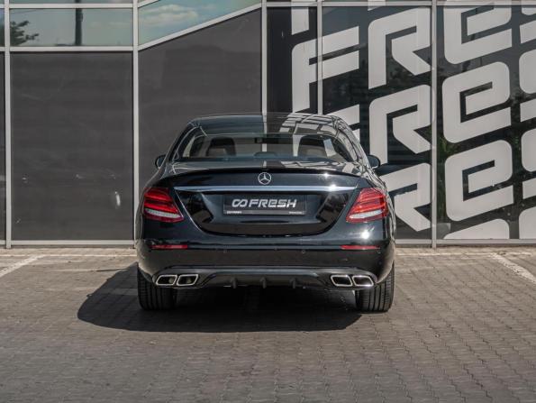 Mercedes-Benz E-Класс V (W213 S213 C238) с пробегом 2018 года, цена 2 200 000 рублей, 278572 км, седан, Автокод Объявления