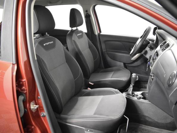 Renault Sandero II Рестайлинг с пробегом 2021 года, цена 1 229 100 рублей, 72033 км, хэтчбек, Автокод Объявления