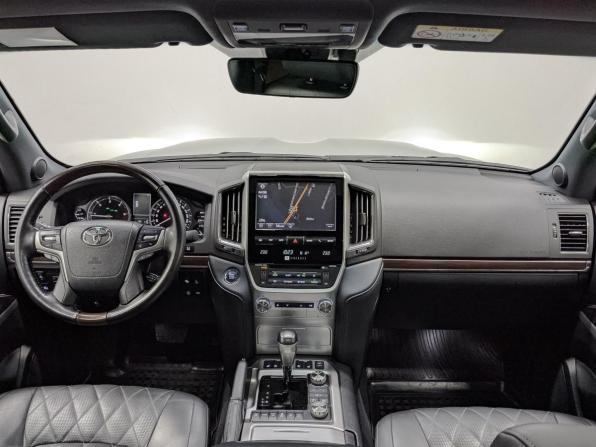 Toyota Land Cruiser 200 Series Рестайлинг 2 с пробегом 2018 года, цена 7 900 000 рублей, 75361 км, внедорожник, Автокод Объявления