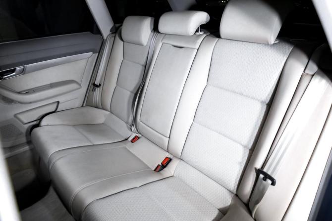 Audi A6 III (C6) Рестайлинг с пробегом 2009 года, цена 999 000 рублей, 169390 км, универсал, Автокод Объявления