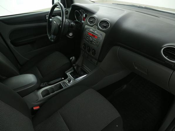 Ford Focus II Рестайлинг с пробегом 2009 года, цена 325 000 рублей, 205800 км, хэтчбек, Автокод Объявления