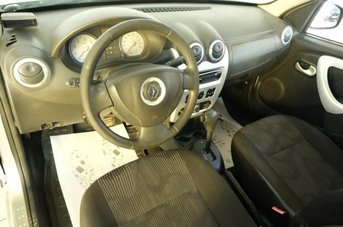 Renault Sandero I с пробегом 2010 года, цена 559 000 рублей, 180000 км, хэтчбек, Автокод Объявления