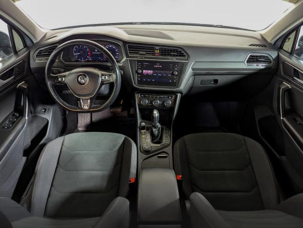 Volkswagen Tiguan II с пробегом 2017 года, цена 2 115 500 рублей, 225000 км, внедорожник, Автокод Объявления