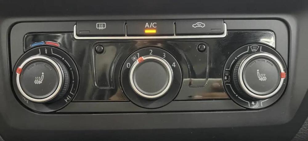 Volkswagen Jetta VI Челябинск  - изображение 14