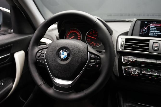 BMW 1 серии II (F20/F21) Рестайлинг 2 с пробегом 2017 года, цена 1 977 000 рублей, 100379 км, хэтчбек, Автокод Объявления