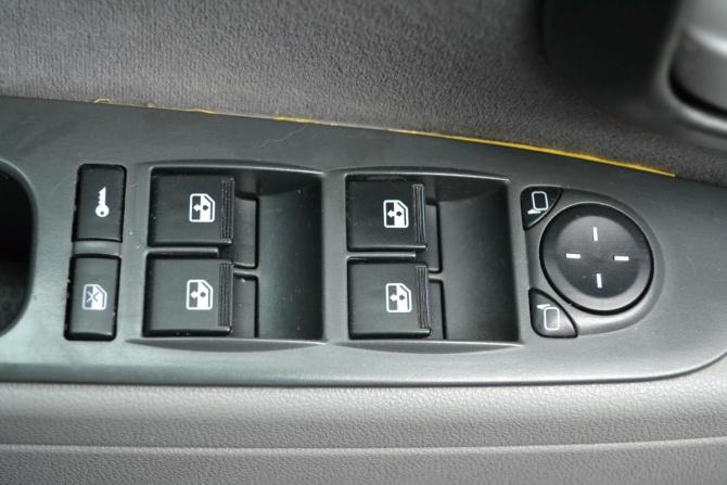 Lada (ВАЗ) Priora I с пробегом 2009 года, цена 260 000 рублей, 260297 км, хэтчбек, Автокод Объявления