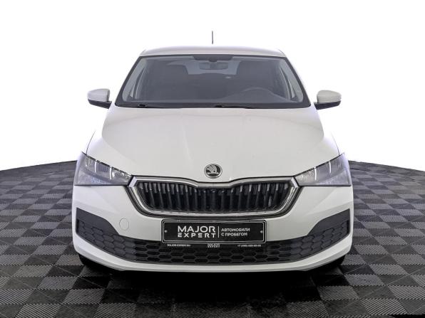 Skoda Rapid II с пробегом 2021 года, цена 1 665 000 рублей, 94262 км, лифтбек, Автокод Объявления