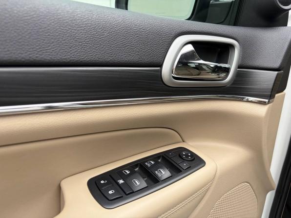 Jeep Grand Cherokee IV (WK2) Рестайлинг с пробегом 2018 года, цена 3 475 000 рублей, 63980 км, внедорожник, Автокод Объявления