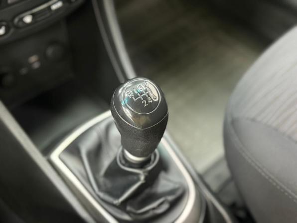 Hyundai Solaris I Рестайлинг с пробегом 2016 года, цена 990 000 рублей, 161000 км, седан, Автокод Объявления