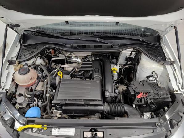 Volkswagen Polo V Рестайлинг с пробегом 2018 года, цена 1 384 000 рублей, 138038 км, седан, Автокод Объявления