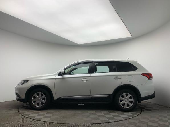 Mitsubishi Outlander III Рестайлинг 2 с пробегом 2016 года, цена 1 639 000 рублей, 177706 км, внедорожник, Автокод Объявления