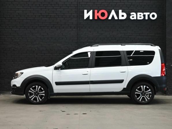 Lada (ВАЗ) Largus I Рестайлинг с пробегом 2025 года, цена 1 620 000 рублей, 23020 км, универсал, Автокод Объявления