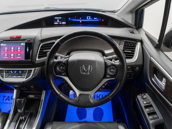Honda Jade I с пробегом 2015 года, цена 1 397 000 рублей, 134485 км, компактвэн, Автокод Объявления