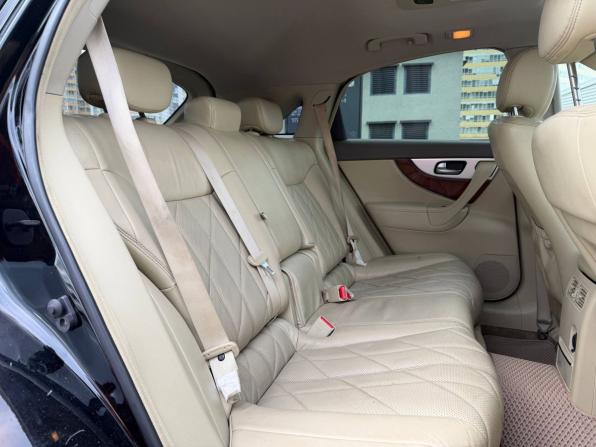 Infiniti FX II (S51) с пробегом 2011 года, цена 1 415 000 рублей, 281000 км, внедорожник, Автокод Объявления