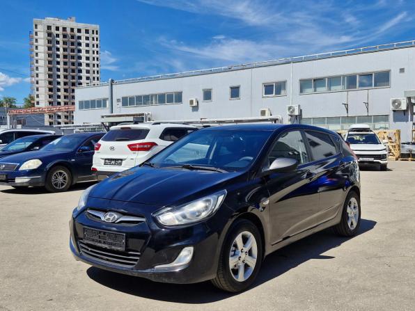 Hyundai Solaris I с пробегом 2013 года, цена 607 000 рублей, 236827 км, хэтчбек, Автокод Объявления