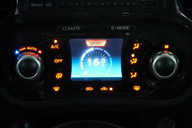 Nissan Juke I с пробегом 2011 года, цена 1 299 000 рублей, 193300 км, внедорожник, Автокод Объявления