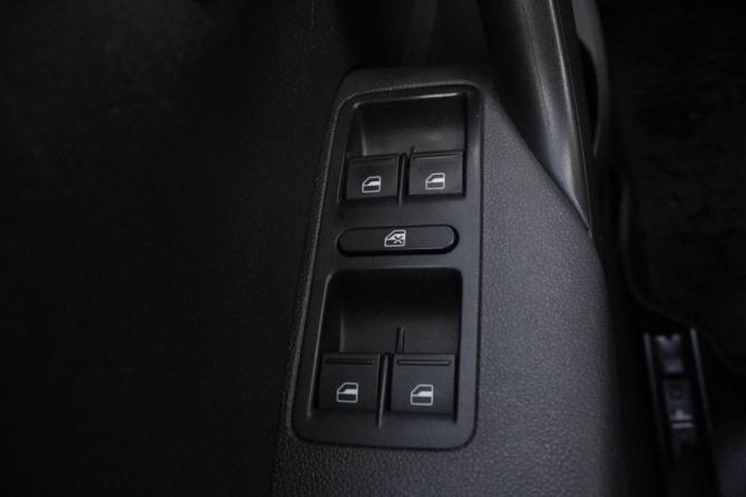 Volkswagen Polo V Рестайлинг с пробегом 2016 года, цена 1 145 000 рублей, 133496 км, седан, Автокод Объявления