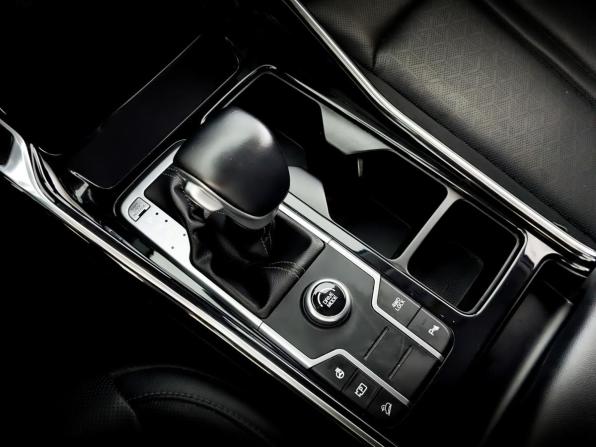 Kia Sorento IV с пробегом 2022 года, цена 3 795 000 рублей, 93137 км, внедорожник, Автокод Объявления