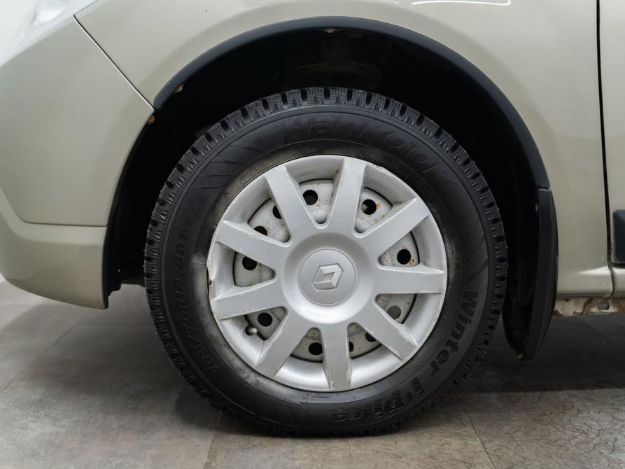 Renault Sandero I Красноярск  - изображение 19