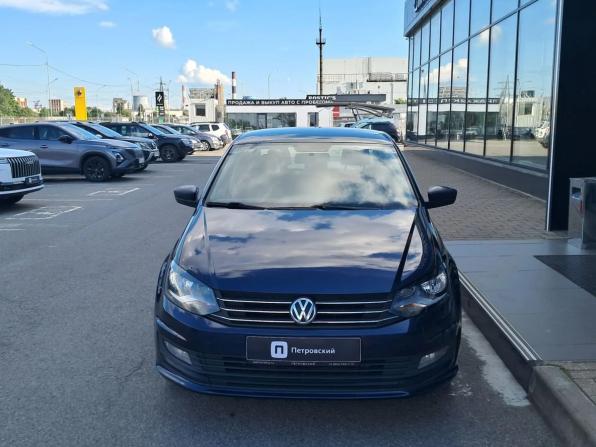 Volkswagen Polo V Рестайлинг с пробегом 2017 года, цена 1 040 000 рублей, 153324 км, седан, Автокод Объявления
