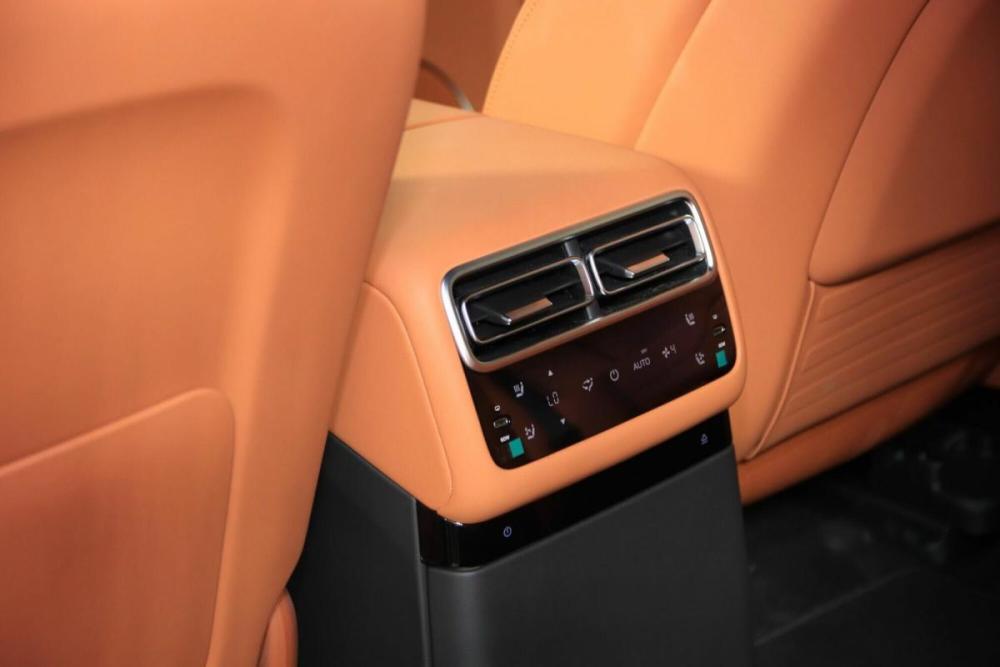 Li Auto (Lixiang) L7 I Рестайлинг Москва  - изображение 13